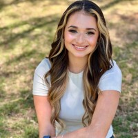 Rosewood Centers For Eating Disorders Employee Emily Bott's profile photo