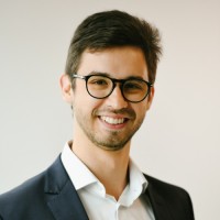 Lucas Vaz Email