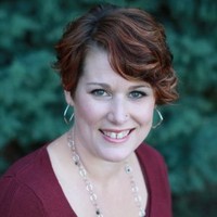 Educating Now Employee Nikki Lineham's profile photo