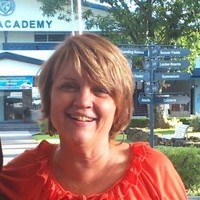 One Challenge | OC International Employee Etta Bauck's profile photo