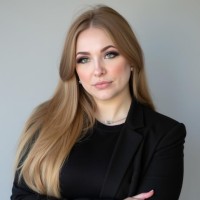 Grace de Luca Email