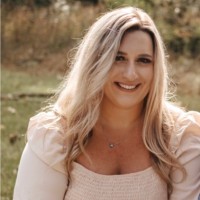 Victoria Dowling Email & Phone Number