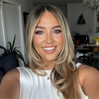 Your Retreats Ltd Employee Jess Willett's profile photo