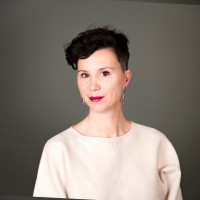 group.one Employee Nadya Frost's profile photo