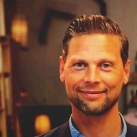 Björn Swedérus Email