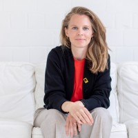 Corina Pfitzner Email
