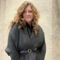 Emily Mundwiller Email & Phone Number