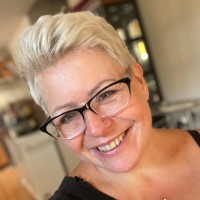 Structured Communication Systems Employee Beth Thomson's profile photo