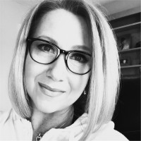 Align Technology Employee Beth Hanson's profile photo