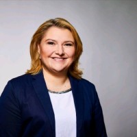 Nadine Pelz Email & Phone Number