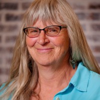 Bobbie Holder