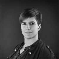 Marta Maćaš Email