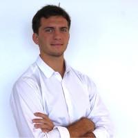 SupraBrokers Employee Tomás Henderson's profile photo