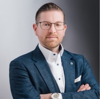 Niklas Rathjen Email