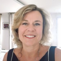 IZNES Employee Valérie Gilles's profile photo