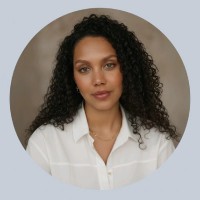 Mayra Oliveira's profile photo