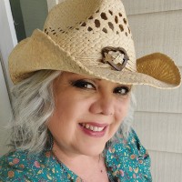 Stephanie Tyler Email & Phone Number