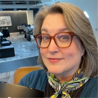 WBEZ-FM 91.5 Employee Mary Dixon's profile photo