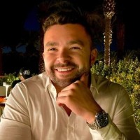 Pet Portraits Employee Thomas Phillips's profile photo