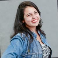 Andressa Paré Email