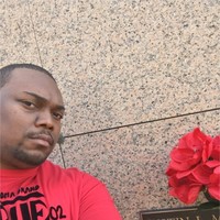 fast track Employee Leonard Fields's profile photo
