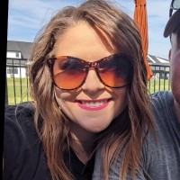 RiversEdge Advisors, LLC Employee Theresa Martin's profile photo