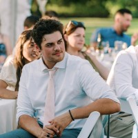 Hunter Sinclair Email