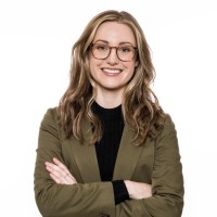 Veris Insights Employee Caitlin Godwin's profile photo