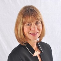 Vicky Kelly Email & Phone Number