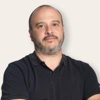Alejandro Pacheco C. Email