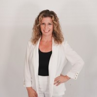 RE/MAX Signature Employee Kim Tomlinson's profile photo