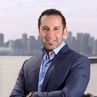 Yocale Employee Arash Asli's profile photo