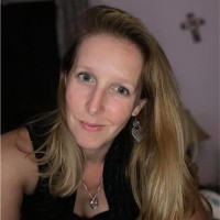 Leah Vincent Email & Phone Number