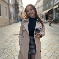 Andrea Čuchranová Email