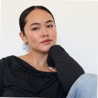 Taylor Stitch Employee Nichelle Mesa's profile photo