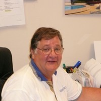 Bernard Hill Email & Phone Number
