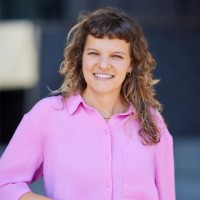 Enzo Employee Susi Power's profile photo
