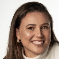 Fernanda Tavares Email & Phone Number