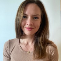 Julia Larsson Email