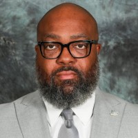 Verizon Employee Omar Davis's profile photo