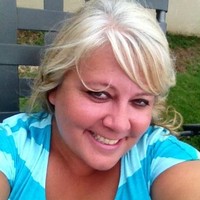 Microcom Employee Theresa Collins's profile photo
