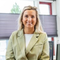 Charlotte van Langen Email