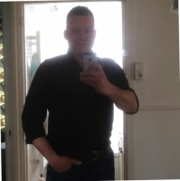 Mark van Essen Email