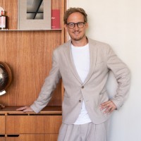 Timo Schönauer Email