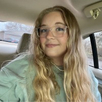 Pita Way Employee Emily Parker's profile photo