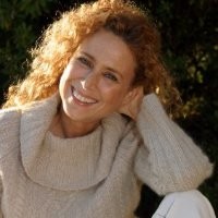 Douglas Elliman Real Estate Employee Debra Scott's profile photo