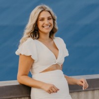 Lucie Lynk Email & Phone Number