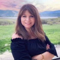 Elizabeth Totman Email