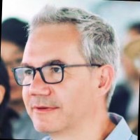 IE School of Politics, Economics & Global Affairs Employee Pablo Marco Blanco's profile photo