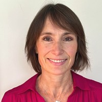 DistriCenter Employee Natacha Arnaud-Battandier's profile photo